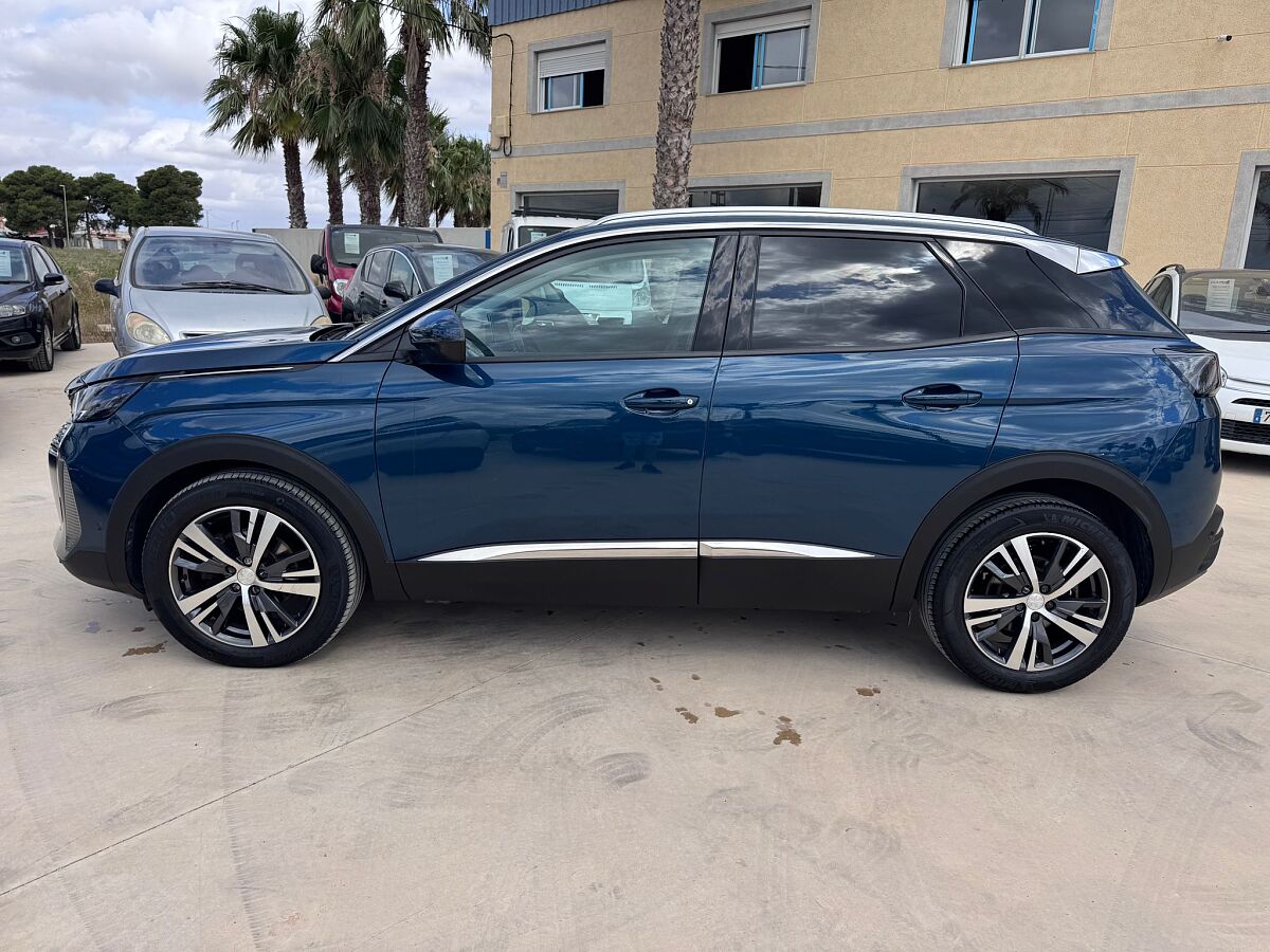 PEUGEOT 3008 ALLURE 1.2. E-THP AUTO SPANISH LHD IN SPAIN ONLY 72000 MILES 2021